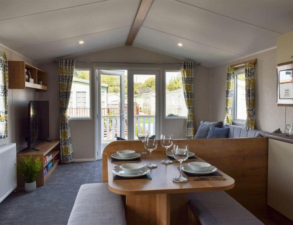 Brand New 2 Bedroom Lodge Perfect For Families 모아캠비 외부 사진