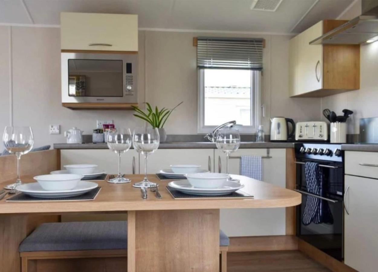 Brand New 2 Bedroom Lodge Perfect For Families 모아캠비 외부 사진